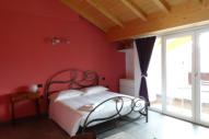  Pink Studio - Lakes accommodation - Holidays to Italian lakes